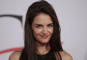 Katie Holmes, Suri Cruise play video games on Thanksgiving at Dave and Buster's