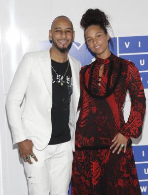 Alicia Keys and Swizz Beatz's son Egypt performs his own song - Breitbart