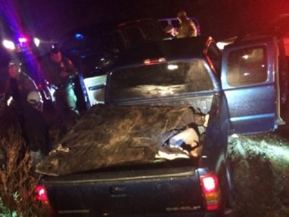 12-23-16-Border Patrol Recovers 17 from Pickup Truck & Arrests 2 Smugglers_photo 2