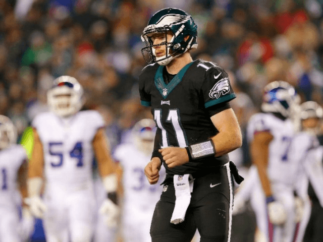 Quarterback Carson Wentz's 152-yard pass and a touchdown helped the Philadelphia Eagles to