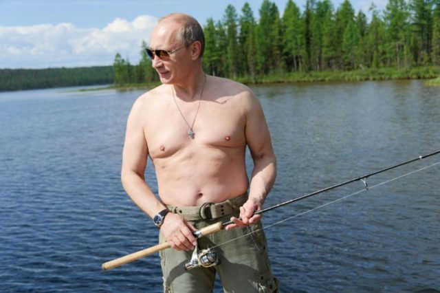 Vladimir Putin goes fishing in Russia's Tyva region during his vacation