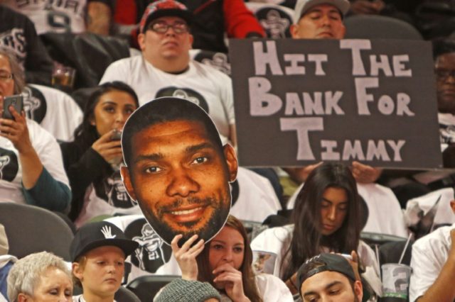 San Antonio Spurs beat the New Orleans Pelicans before honoring superstar Tim Duncan and r