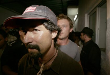 US journalist Dion Nissenbaum (foreground), seen in 2005, was detained in Turkey for two-a