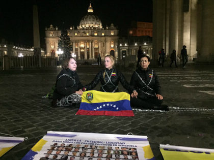 Wives of Venezuela’s Political Prisoners Chain Themselves to the Vatican