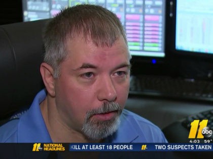 911 Dispatcher Saves Woman Locked in Car Trunk Using Flip Phone