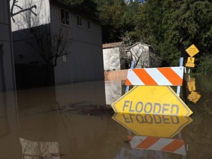 California rains and flooding (Justin Sullivan / Getty)