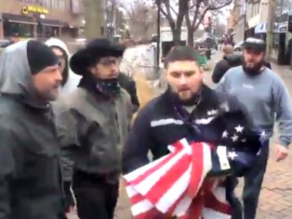 FedEx Driver Saves Flag Twitter:@