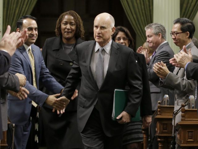 Jerry Brown State of the State 2017 (Rich Pedroncelli / Associated Press)