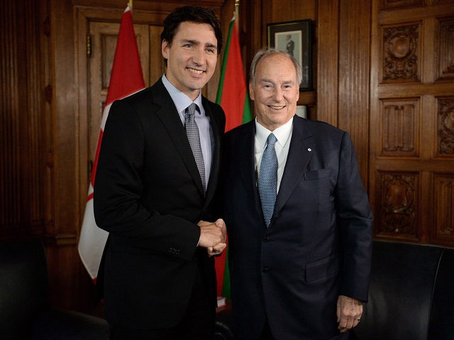 Prime Minister Justin Trudeau meets with the Aga Khan on Parliament Hill in Ottawa on Tuesday, May 17, 2016. (Sean Kilpatrick/The Canadian Press via AP)