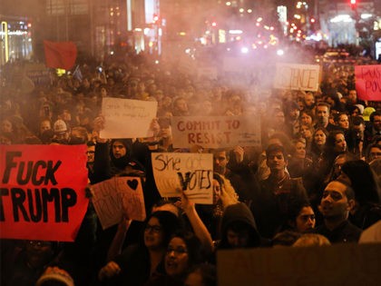 NY-Anti-Trump-Protesters-Nov-9-2016-Getty