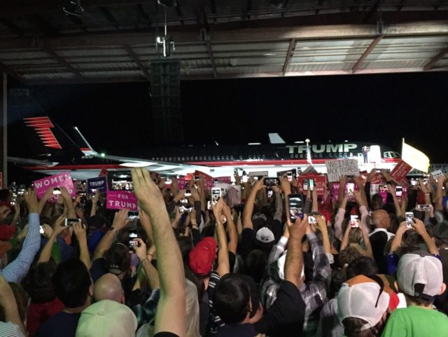 Trump New Mexico hangar rally (Joel Pollak / Breitbart News)