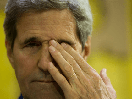 US Secretary of State John Kerry attends the Mashable/UN Foundation 'Earth to Paris' Summit during the COP 21 United Nations conference on climate change on December 7, 2015 at Le Petit Palais in Paris. / AFP / KENZO TRIBOUILLARD (Photo credit should read KENZO TRIBOUILLARD/AFP/Getty Images)