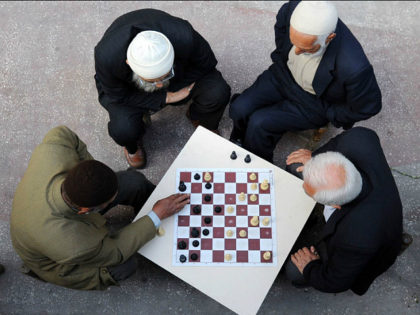 Kurdish men play chess on April 7, 2010 in Diyarbakir. Leaders of Turkey's Kurds have warn