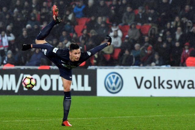 Paris Saint-Germain's midfielder Julian Draxler shoots the ball during the French Cup foot