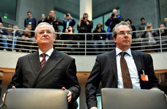 Former Volkswagen boss Martin Winterkorn (L) and VW manager Gerwin Postel pictured before