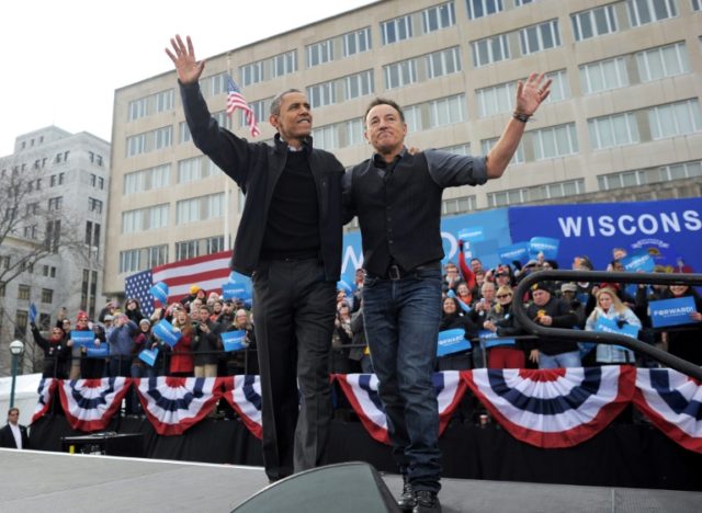 US President Barack Obama (L) and singer Bruce Springsteen in 2012
