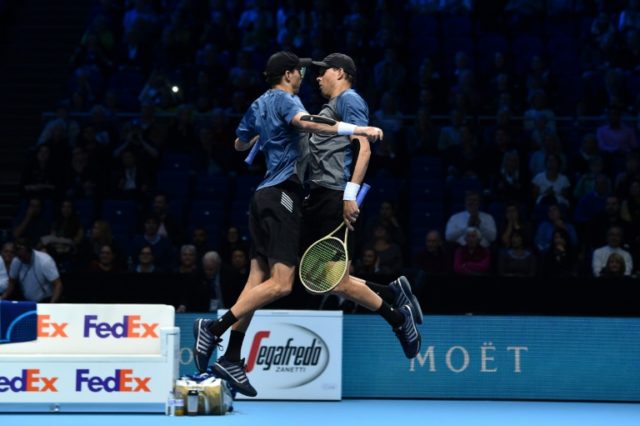 US twins Bob (R) and Mike Bryan bow out of Davis Cup tennis with a 24-5 win-loss record si