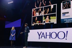 Yahoo CEO Mayer to leave board of directors if Verizon sale happens