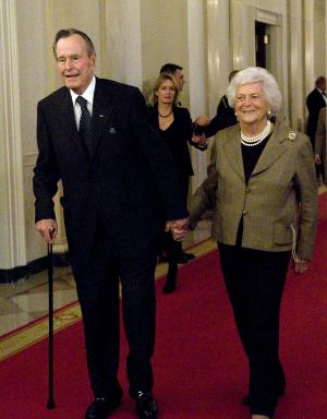 Barbara Bush hospitalized for bronchitis, President Bush remains in ICU