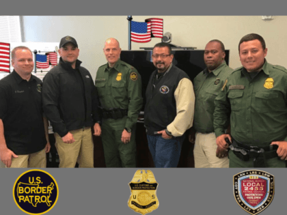 Border Patrol Agents with Chief Vitiello