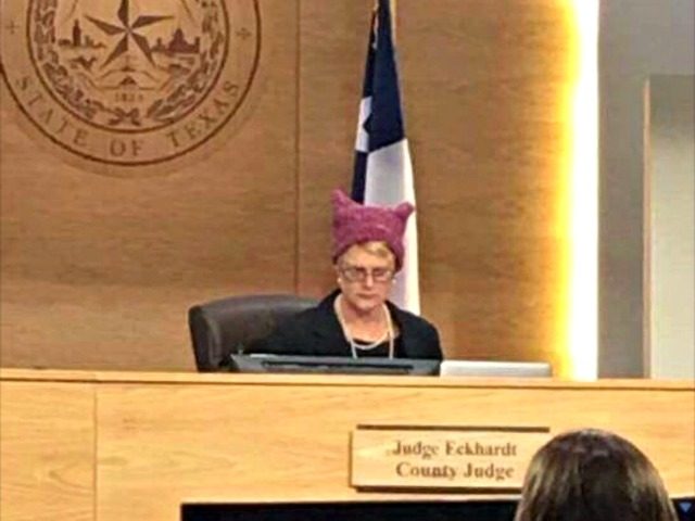 Judge Pussy Hat @Rambobiggs