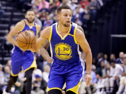 Stephen Curry had 20 points in the 3rd quarter, going six of nine from the field and three of four from long range as Golden State dominated Phoenix 138-109