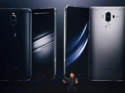 Richard Yu, CEO of Huawei Consumer Business Group, presents the new Huawei Mate 9 high-end