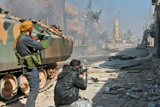Turkey-backed fighters push with their advance on the Syrian city of al-Bab, on February 2