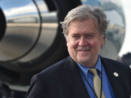 White House chief adviser Steve Bannon walks on the tarmac toward Air Force One at Palm Beach International Airport on February 20, 2017 in Palm Beach, Florida. / AFP / Nicholas Kamm (Photo credit should read NICHOLAS KAMM/AFP/Getty Images)