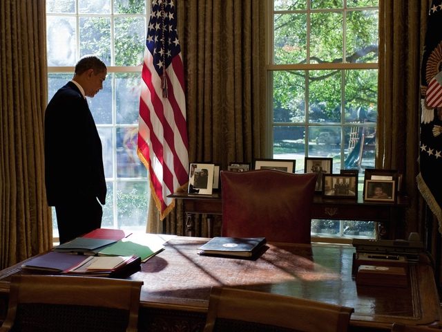 Obama silhouette Oval Office (Pete Souza / White House / Getty)
