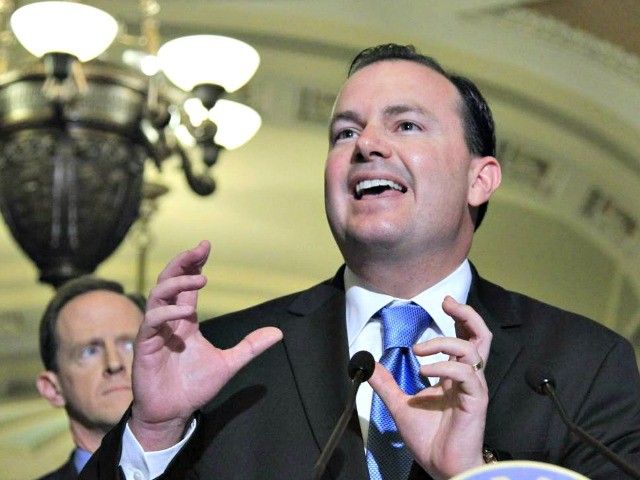 Sen. Mike Lee's Green Card Giveaway for Big Tech Blocked in Senate, for Now