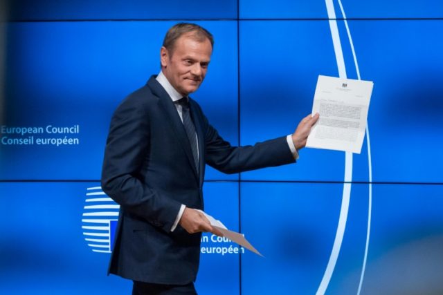 European Council chief Donald Tusk has called for a "phased approach" to the Brexit negoti
