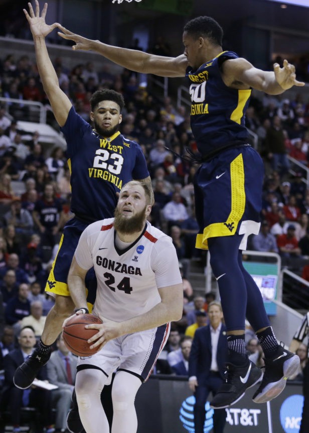 The Latest 1seed Gonzaga survives against West Virginia Breitbart