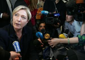 Le Pen, Putin talk terrorism in surprise Kremlin meeting