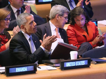 NEW YORK, NY - SEPTEMBER 28: (AFP OUT) U.S. President Barack Obama (2nd L) sits with his foreign policy team (L-R) U.S. Ambassador to the United Nations Samantha Power, Secretary of State John Kerry and National Security Advisor Susan Rice during the Leaders' Summit on Peacekeeping at the 70th annual …