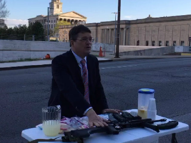TN Dem Sets Up Stand to Prove It’s Easy to Sell a Gun, No One Buys Gun