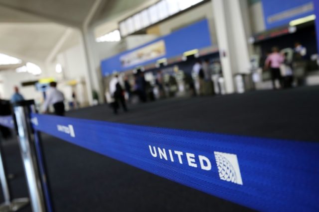 United Airlines plans to increase its cash enticement to $10,000 to get customers to volun