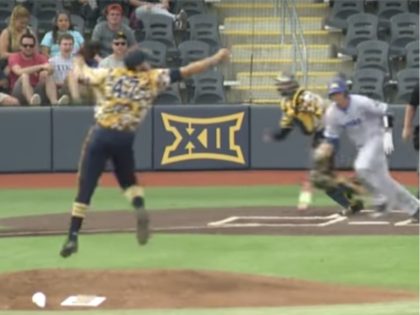 West Virginia pitcher Alek Manoah showed Wednesday while facing Morehead State that …
