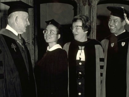 Hillary Clinton 1969 Wellesley Commencement