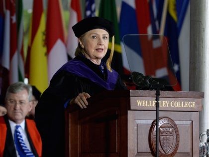 Hillary Clinton at Wellesley (Darren McCollester / Getty)