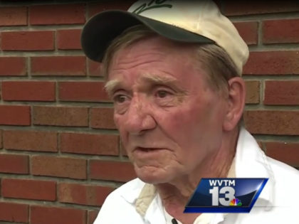 70-Year-Old Veteran Walks Miles Every Day to Visit His Wife in a Nursing Home
