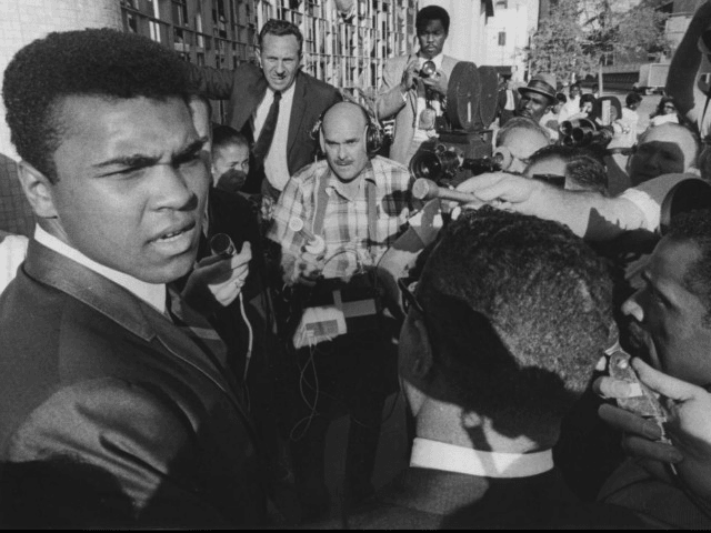 Muhammad Ali Jr. detained by immigration officers at South Florida Airport