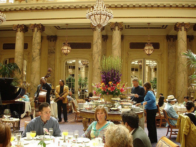 Palace Hotel dining (Lyn Gateway / Flickr / CC)