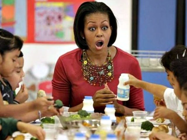 michelle-obama-school-lunch-Getty