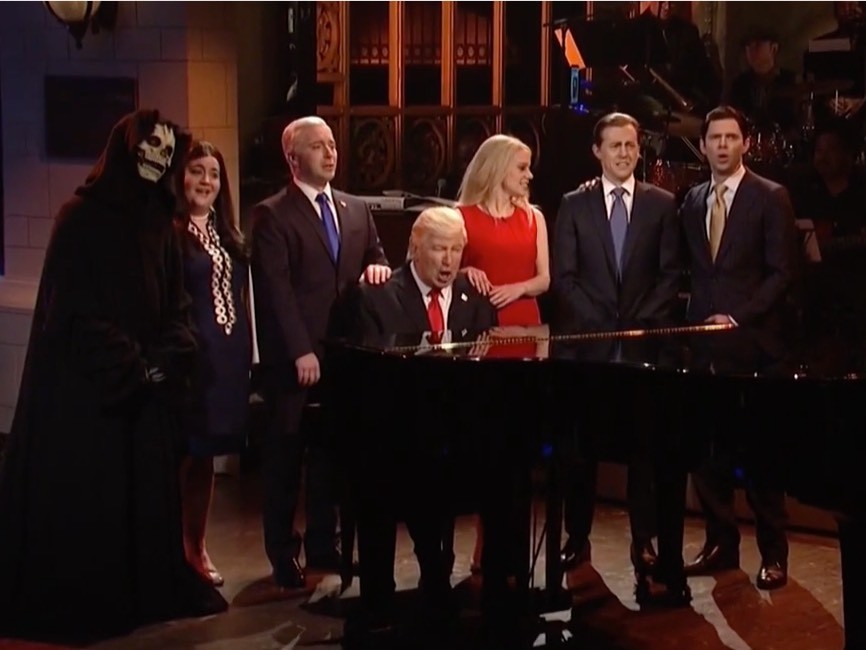 Watch Alec Baldwin as Trump Sings 'Hallelujah' in SNL Season Finale