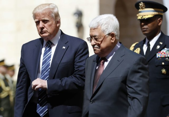 US President Donald Trump (L) is welcomed by Palestinian leader Mahmud Abbas at the presid