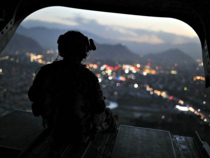 Afghanistan_Mattis Jonathan Earnst:AP