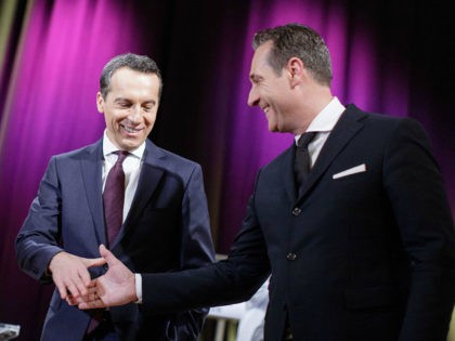 Austrian chancellor Christian Kern (L) and Austria's popular far-right Freedom Party (FPOe) chief Heinz-Christian Strache pose for photographers on November 23, 2016 ahead of a discussion at ORF-RadioKulturhaus in Vienna. / AFP / APA / GEORG HOCHMUTH / Austria OUT (Photo credit should read GEORG HOCHMUTH/AFP/Getty Images)