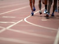 Oregon HS Track Coach Calls for End to Mask Rule After Athlete Collapses