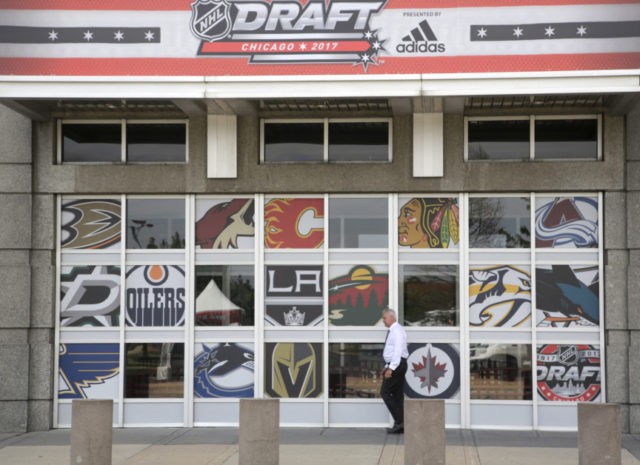Devils on the clock with No. 1 pick in NHL draft Photo The Associated Press